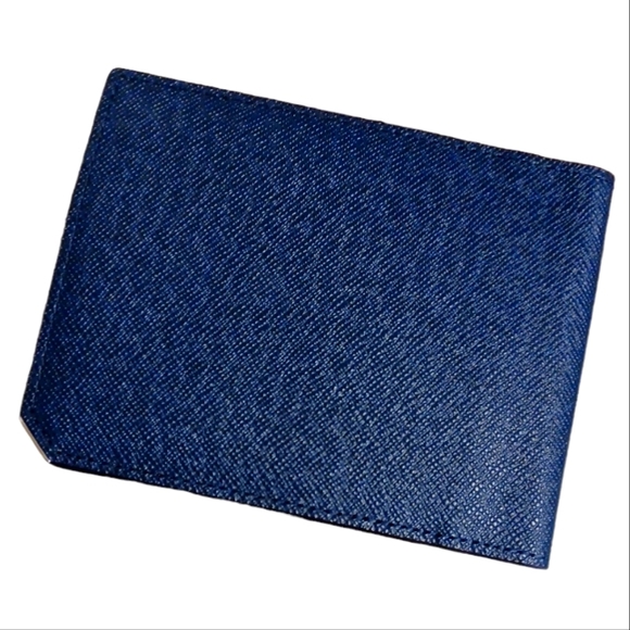 🔷️MCM NAVY BI-FOLD CARD CASE - Picture 3 of 10